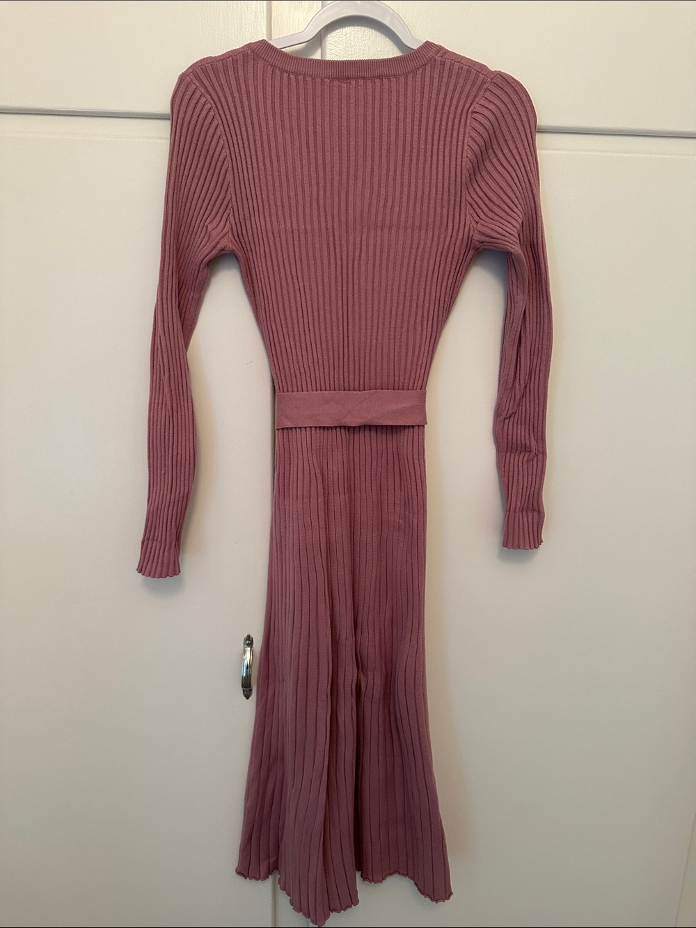 LIKE NEW Dusty Pink Ribbed Sweater Dress Midi With Belt Long Sleeves - Picture 5 of 5